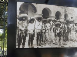 Vista de una de las ciento veinte fotografías, parte de la exposición México: Fotografía y Revolución. EFE  /