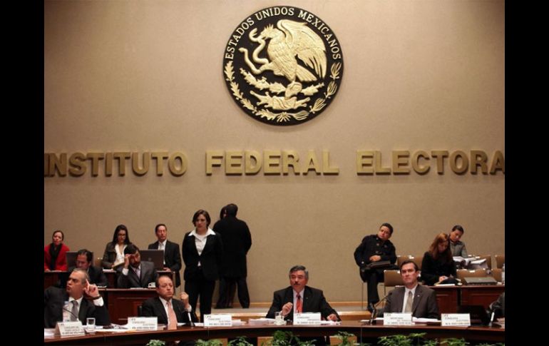 Aspecto de la sesión extraordinaria del Instituto Federal Electoral. EL UNIVERSAL  /