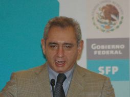 Salvador Vega Casillas, titular de la SFP, reconoció que en el tema de la corrupción en la venta de fármacos falta mucho por hacer. NTX  /