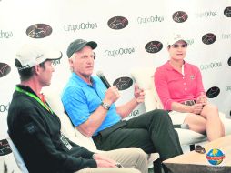 Alejandro Ochoa, Greg Norman y Lorena Ochoa, ayer durante la conferencia de prensa que ofrecieron. GETTY IMAGES SPORT  /