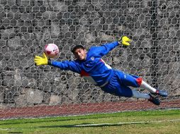 El portero Jesús Corona en un entrenamiento con el Cruz Azul. MEXSPORT  /