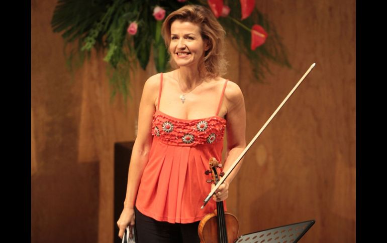 Anne-Sophie Mutter es considerada la mejor violinista del mundo en la actualidad. NOTIMEX  /