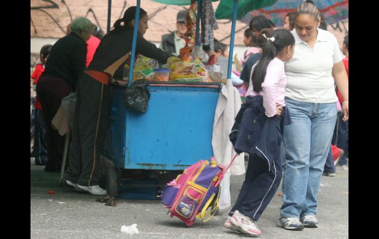 El titular de Educación Pública urge a verificar la venta de alimentos en las escuelas. INFORMADOR ARCHIVO  /