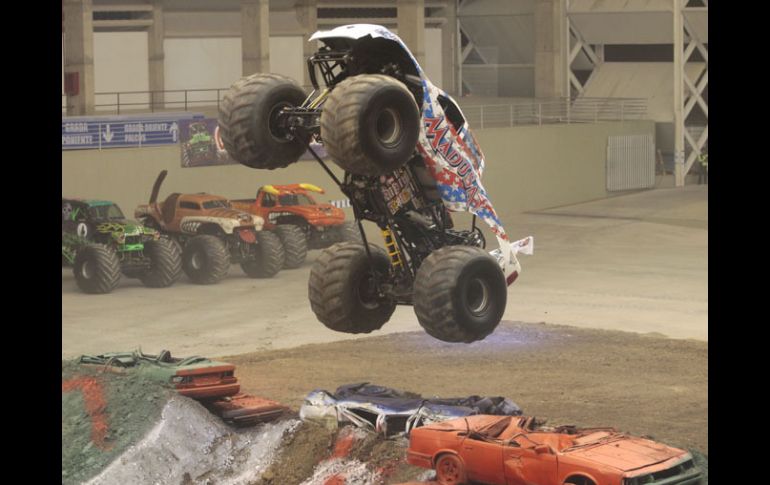 Madusa, que la conduce la primera y única piloto del Monster Jam, ganó la prueba del Freestyle. EL INFORMADOR-S. NUÑEZ  /