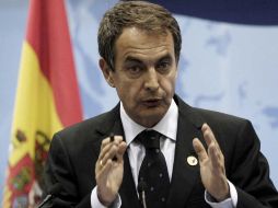 El jefe de Gobierno español, José Luis Rodríguez Zapatero, defiende las reformas impulsadas por su Gobierno. AP  /