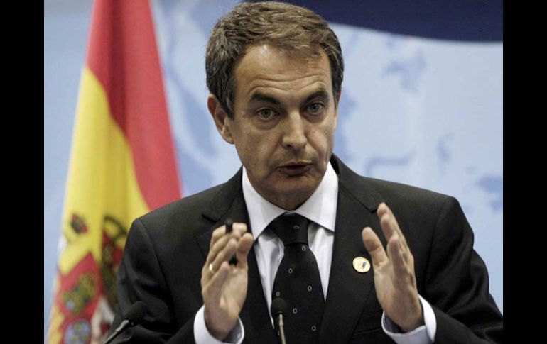 El jefe de Gobierno español, José Luis Rodríguez Zapatero, defiende las reformas impulsadas por su Gobierno. AP  /