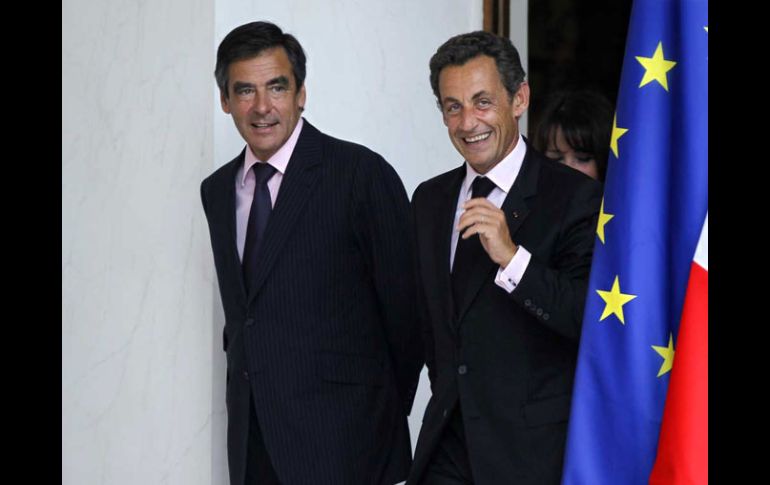 Nicolas Sarkozy integra a François Fillon para comenzar una nueva etapa política. REUTERS  /