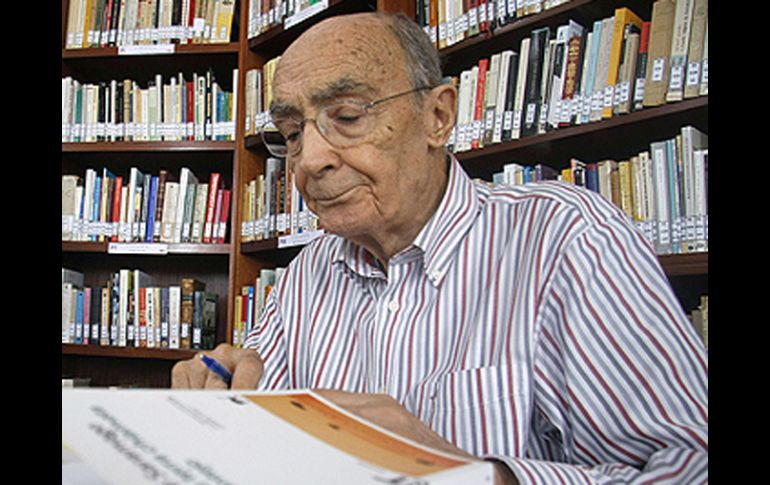 Saramago, una de las mayores figuras literarias portuguesas del último siglo. EFE  /