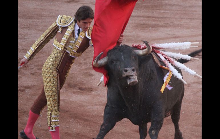 El francés Sebastián Castellen durante una corrida en Monterrey. NTX  /