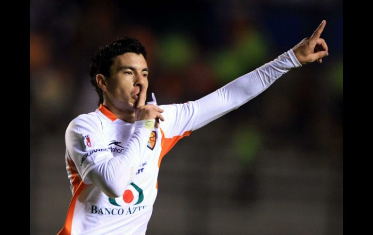 Jorge Rodriguez, durante el juego de la jornada 17 del Torneo de Apertura 2010. MEXSPORT  /