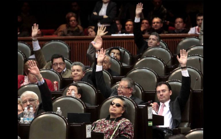 El senado aprobó hoy el Presupuesto de Egresos 2011. EL UNIVERSAL  /