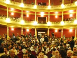 El Teatro espacio para la expresión del arte. E. BARRERA  /