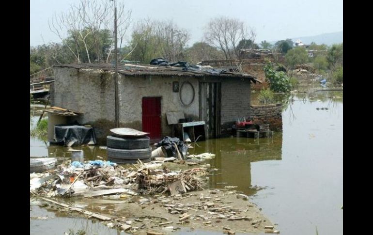 Cerca de 40 mil residentes han sido evacuados, en la región central de Vietnam. ARCHIVO  /