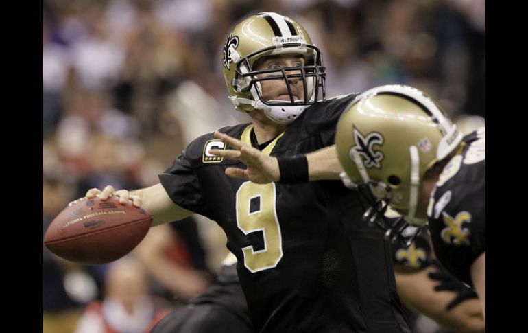 Drew Brees marcó hoy un récord en su equipo, los Santos de Nueva Orleáns. AP  /