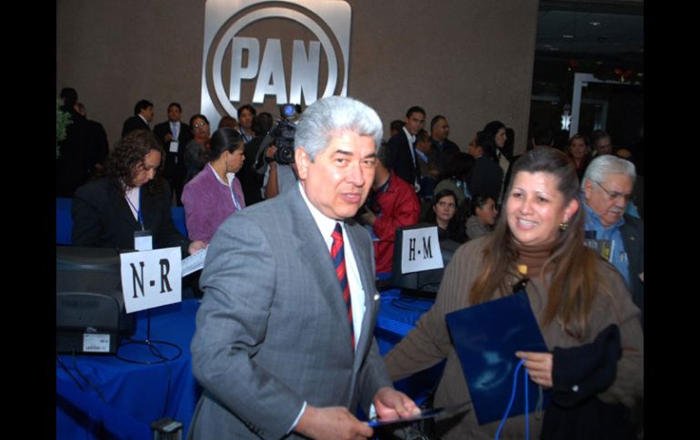 El secretario de Gobernación, Francisco Ramírez Acuña, durante su registro en el marco de la elección para líderar al blanquiazul. NTX  /