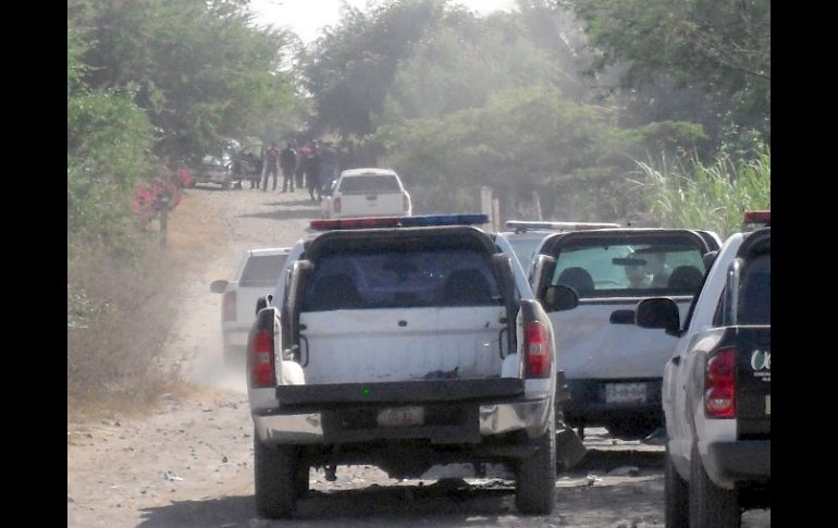 Desde el domingo a mediodía autoridades locales realizan investigaciones en el sitio donde fue ejecutado el político. AP  /