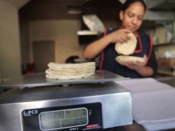 De acuerdo con los industriales de la tortilla, desde 2007 no se han hecho ajustes al precio del alimento al consumidor. S. NÚÑEZ  /