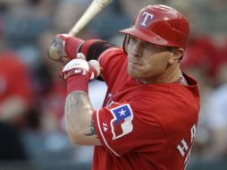 Josh Hamilton es el sexto jugador de los Rangers de Texas en recibir el premio. AP  /