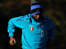 El jugador del Inter de Milán Samuel Eto'o durante una práctica con su equipo. AFP  /