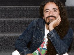 El vocalisa de Café Tacvba considera necesario tomarse espacios entre proyectos para mantener la creatividad. M. FREYRÍA  /