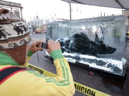 El perro Xolo saldrá hoy del bloque de hielo, para encontrarse con la Pequeña gigante. A. CAMACHO  /