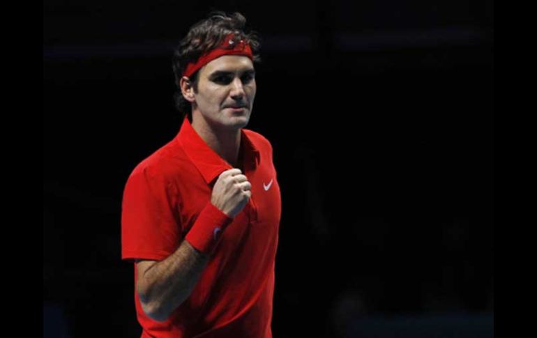 Roger Federer se queda con el boleto a la final del Masters de Londres. REUTERS  /