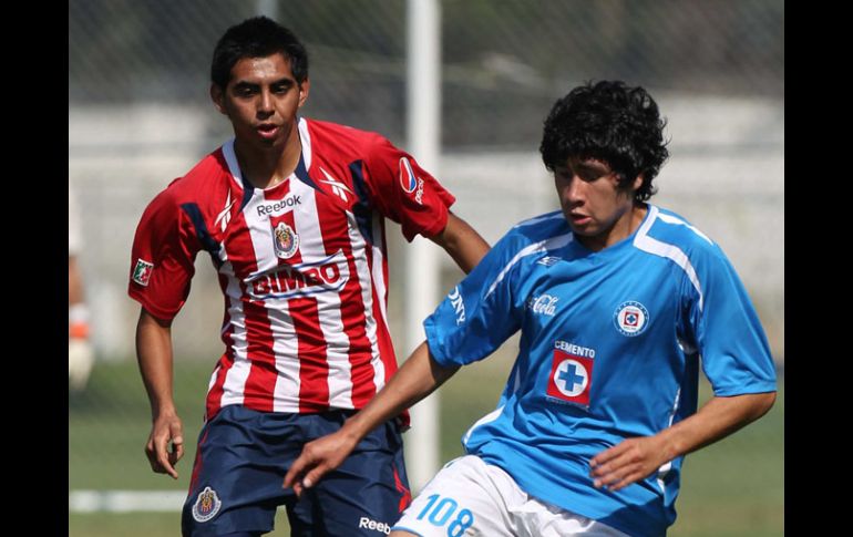 Cruz Azul fue bien maniatado por los rojiblancos. MEXSPORT  /