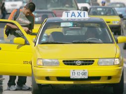 Los taxistas son pieza clave en la movilidad. EL INFORMADOR  /