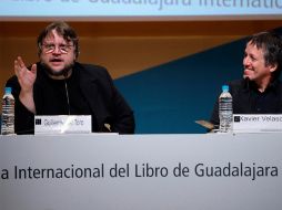 Guillermo del Toro y Xavier Velasco intercambiaron opiniones sobre la actual novela de Carlos Fuentes. A. CAMACHO  /