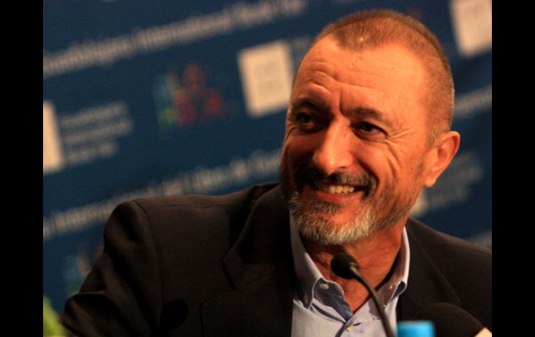 Arturo Pérez-Reverte se ausentó la pasada edición de la FIL porque estaba dando los últimos toques a El Asedio. A. HINOJOSA  /