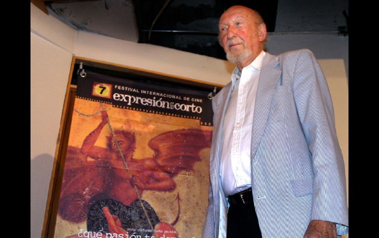 Forografía de archivo de Irvin Kershner durante el VII Festival de Cine Expresión en Corto en Guanajuato. EFE  /