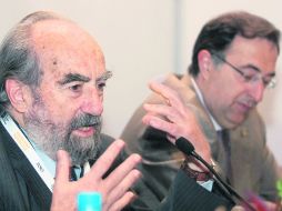 Antoni Comas y Martí Soler presentaron el Fórum Atlántida, donde se abordará elfomento a la lectura. EL INFORMADOR  /