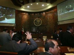 El proyecto de egresos 2011 enviado por el gobernador al Legislativo asciende a 65 mil millones de pesos. ARCHIVO  /