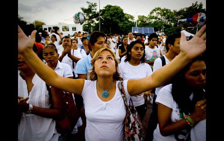 Unas 300 personas piden por el planeta en un acto denominado ''Oración por la Tierra''. EL UNIVERSAL  /