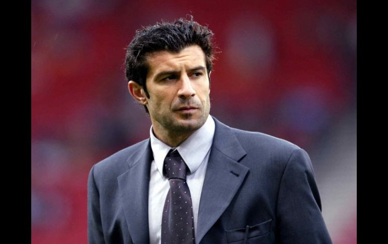 El portugués Luis Figo ve muchas posibilidades en que la Candidatura Ibérica gane la sede para el Mundial 2018. MEXSPORT  /