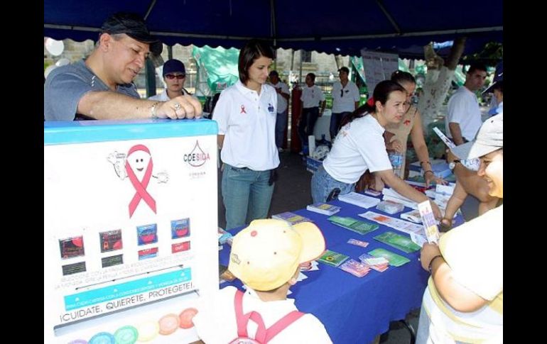 DÍa Internacional de lucha contra el sida.  /