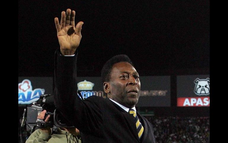 El ex compañero de Pelé en Santos de Brasil, Ramos Delgado, falleció a los 75 años. MEXSPORT  /