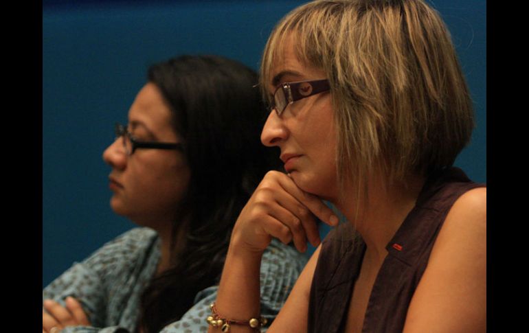 Paola Tinoco y Patricia Esteban participaron en el Encuentro Internacional  de Cuentistas. A. HINOJOSA  /