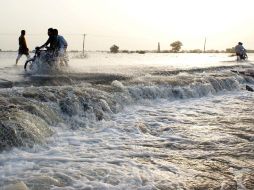 Efecto de las inundaciones en Pakistán. El PNUD advirtió de los efectos del cambio climático durante este año en el mundo. EFE  /