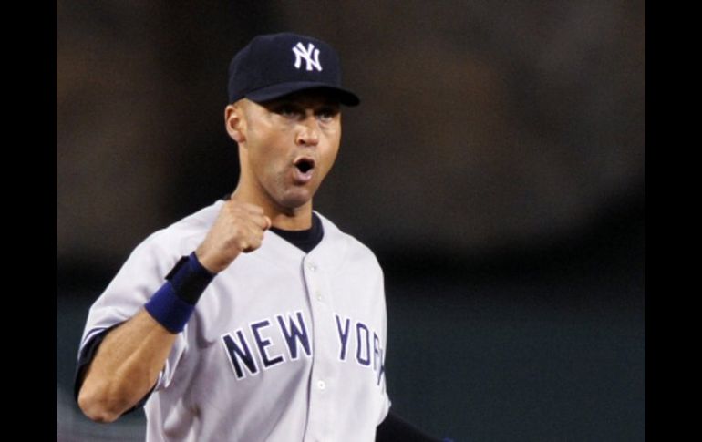 Los Yankees de Nueva York y Derek Jeter hicieron oficial el contrato del capitán del equipo. AP  /