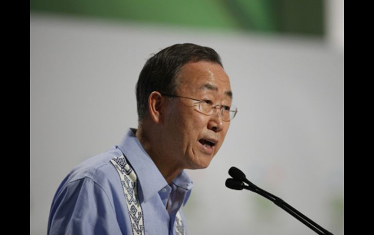 El secretario general de la ONU, Ban Ki-moon, habla en la inauguración del tramo negociador definitivo de la COP16. EFE  /