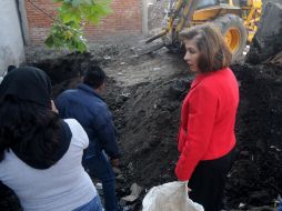 Isabel Miranda de Wallace acudió al lugar donde se localizaron los restos. EL UNIVERSAL  /