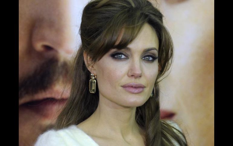 En breve Angelina Jolie estará en la cartelera internacional con la cinta El turista junto con Johnny Depp. EFE  /