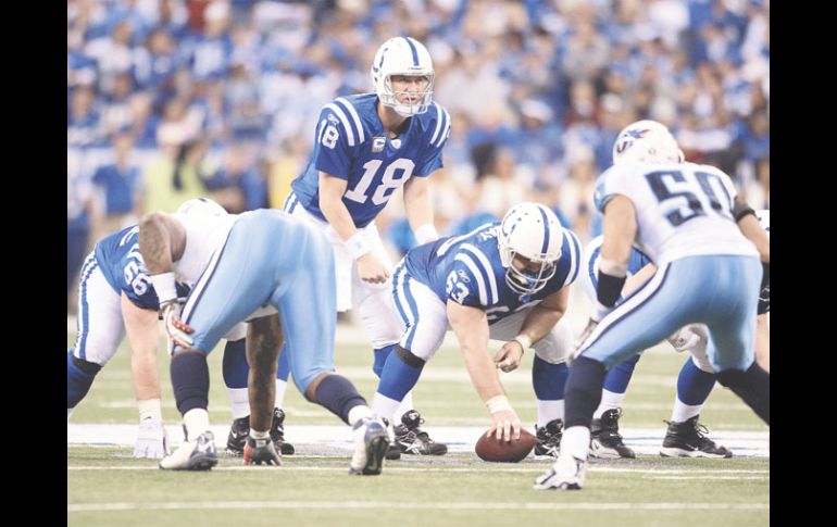 Peyton Manning y los Potros visitan esta noche a sus rivales de división, los Titanes de Tennessee. GETTY IMAGES SPORT  /