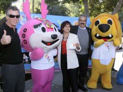 El director del Copag, Carlos Andrade, la presidenta del Sistema DIF, Imelda Guzmán, y el director del DIFJalisco, Felipe V. ESPECIAL  /