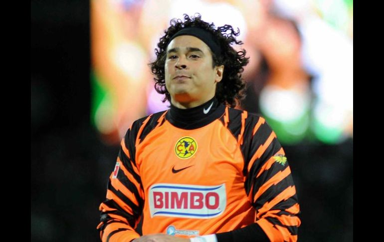 Guillermo Ochoa podría militar en el Fulham, Sevilla o Valencia. MEXSPORT  /