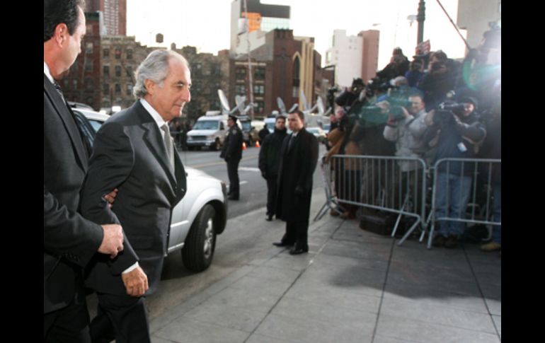 Bernard Madoff llegando al tribunal federal en Nueva York. AP  /