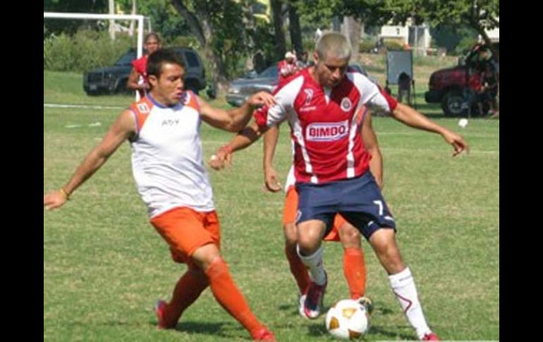 Acción del partido amistoso entre Chivas y Correcaminos. ESPECIAL CDG  /