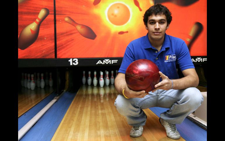 El bolichista tapatío, André Fors, participó este año en el Mundial sub 21. E. BARRERA  /