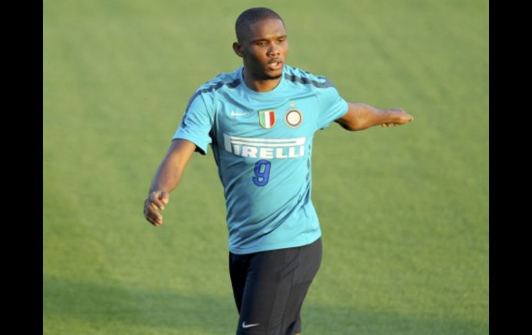 El jugador camerunés Samuel Eto'o durante un entrenamiento con el Inter de Milán. REUTERS  /